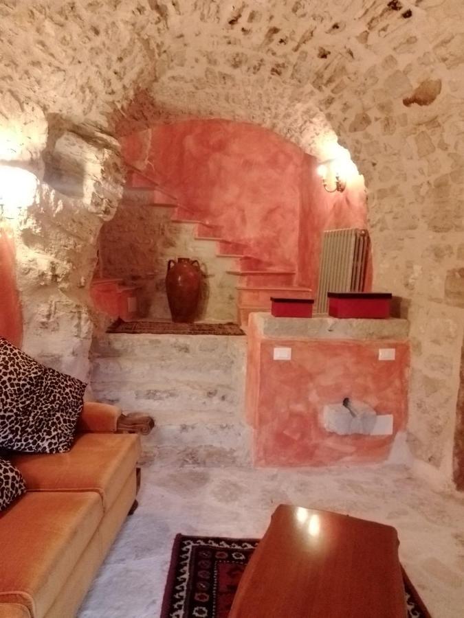 Appartamento Storico A Valle San Martino Di สโปเลโต ภายนอก รูปภาพ